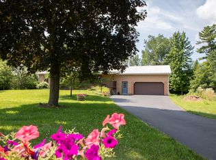 8 Owen Dr, Peru, NY 12972