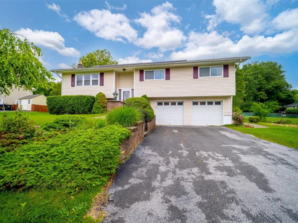 7 Ross Lane, Middletown, NY 10941