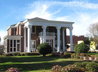 303 N Brooks St, Manning, SC 29102