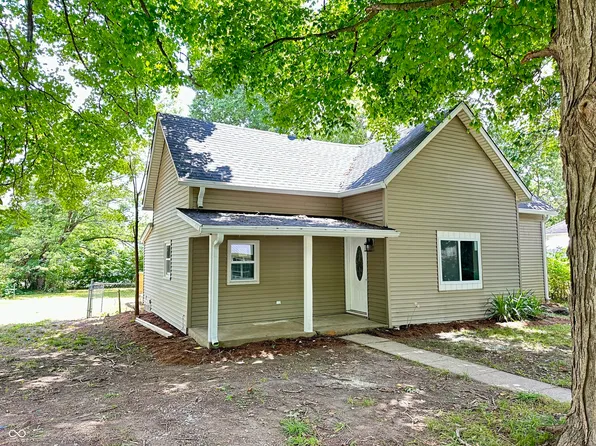 711 Indiana Ave, Veedersburg, IN 47987