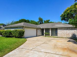 13326 Pantano Dr, Houston, TX 77065