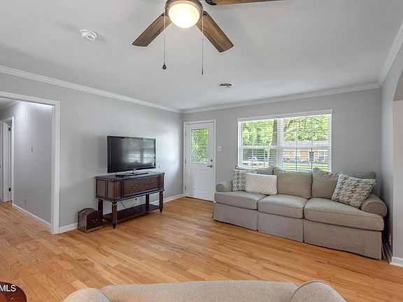 5th image of 8432 Falcon Dr