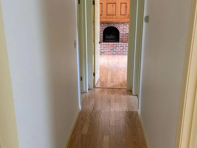1034 Marina Bluff Dr — Photo 9