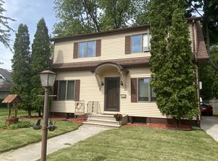 2612 Adams St, Two Rivers, WI 54241
