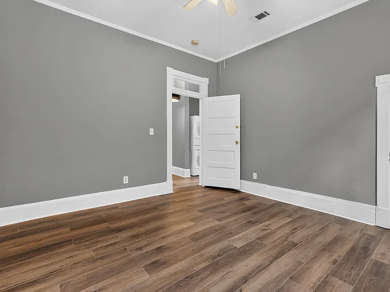 1419 Barnard St #B — Photo 10