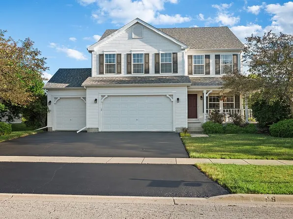 214 Davis Dr, Sycamore, IL 60178