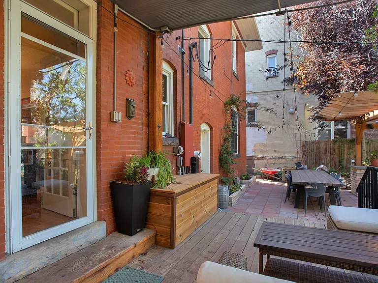 1245 N Emerson St — Photo 36