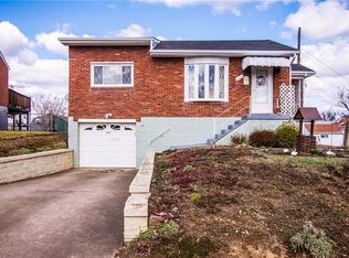 349 Meadowlark Ln, West Mifflin, PA 15122