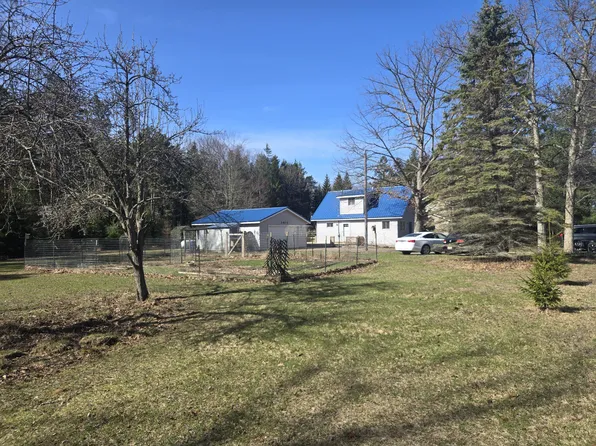 2913 County Line Rd W, Manistee, MI 49660