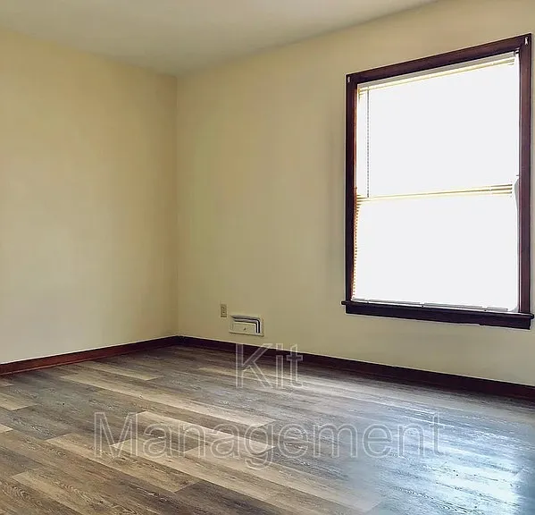 3750 Sherbrooke Rd — Photo 8