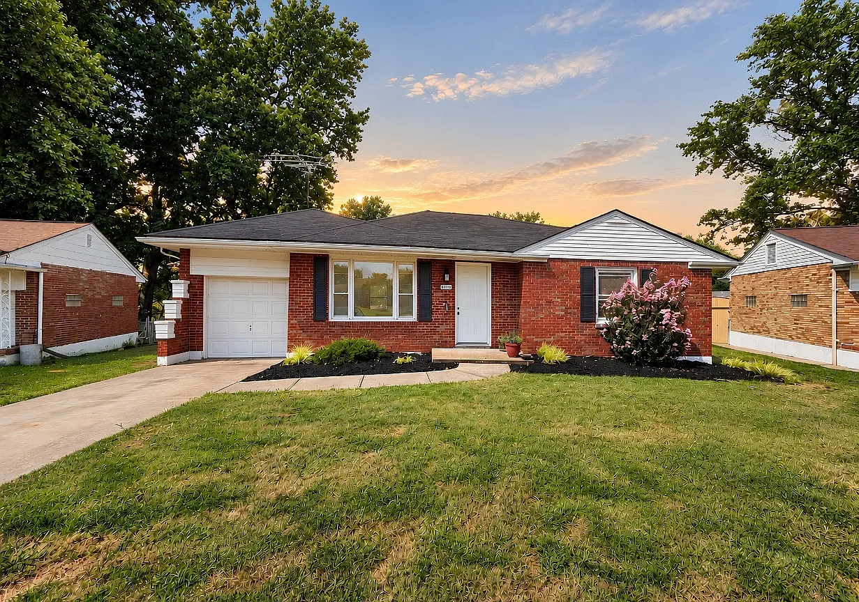 1277 Waldorf Dr — Photo 3