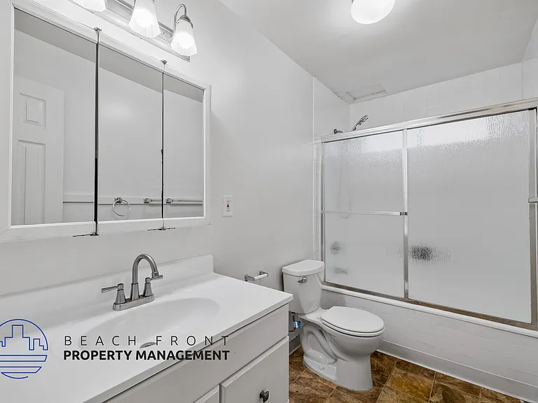566 W. 17th St. — Photo 12