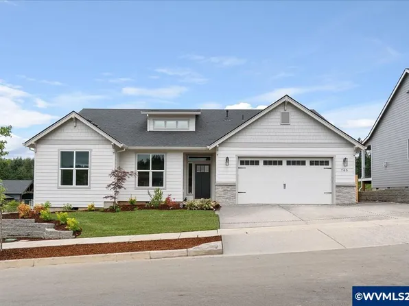 765 Riley Dr NE, Silverton, OR 97381