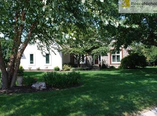 1900 SW Longview Ter, Lees Summit, MO 64081