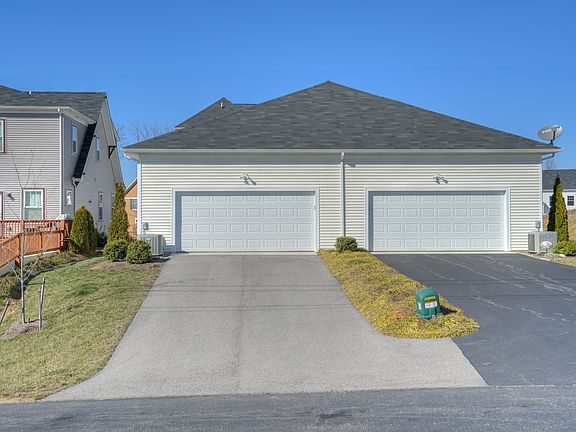 4th image of 1731 Trillium Ln