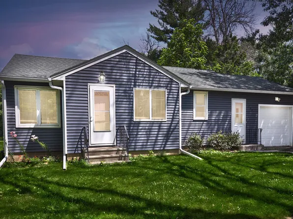 104 NW Grove St, Brownsdale, MN 55918