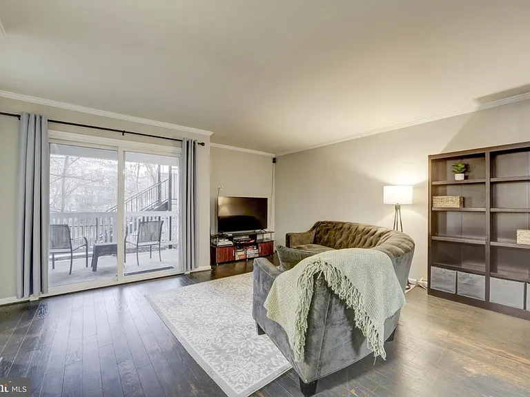 1501 Lincoln Way #101 — Photo 7