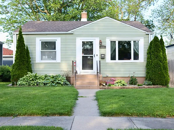 133 N Delaware St, Hobart, IN 46342