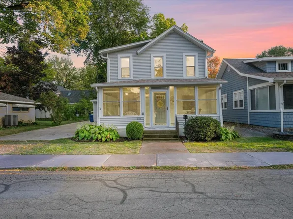 508 E 2nd St, Lakeside Marblehead, OH 43440