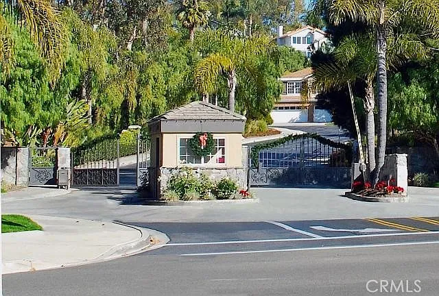 6 Westwind — Photo 4