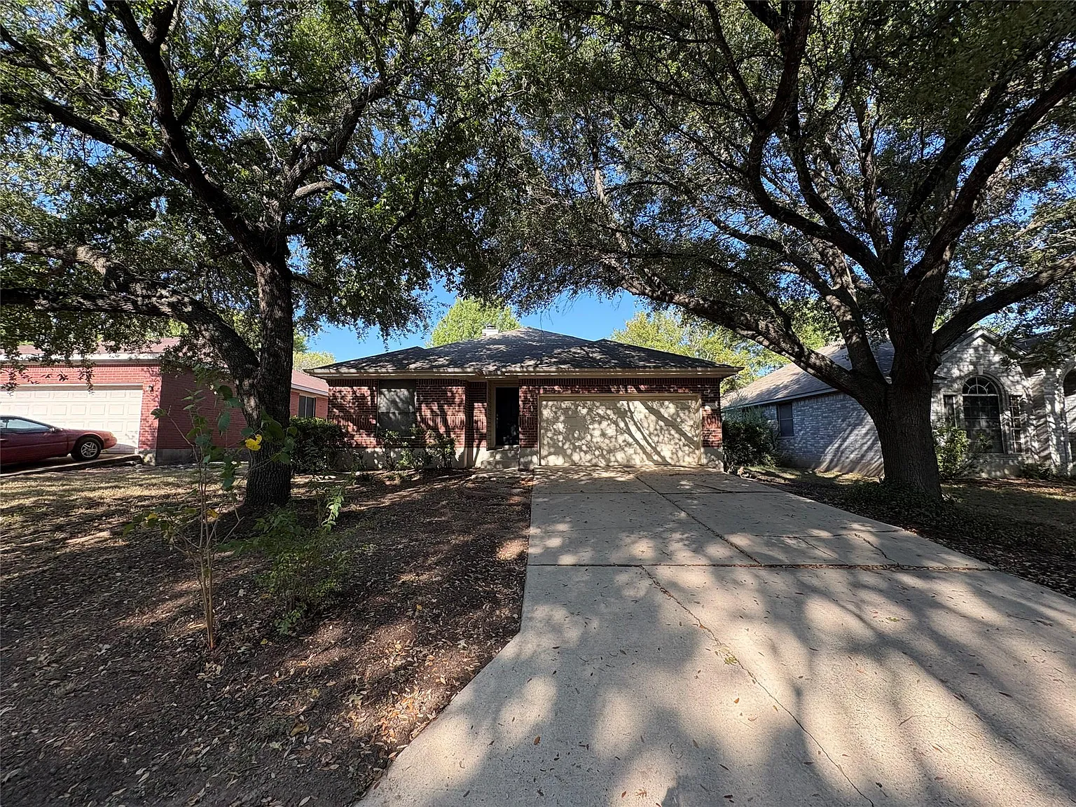 3 bed, 2.0 bath, 1620 sqft, $1,850 — Photo 2
