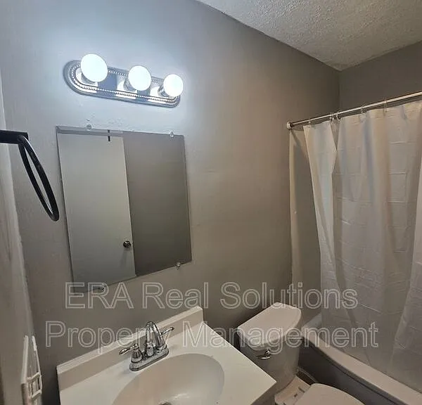 2920 Ruhl Ave — Photo 24