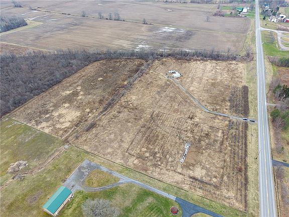 4th image of 3075 Bronson Hill Rd