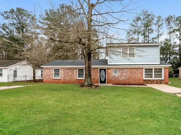 3253 Stonehaven Dr, North Charleston, SC 29420