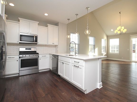 4th image of 10711 W Clocktower Dr
