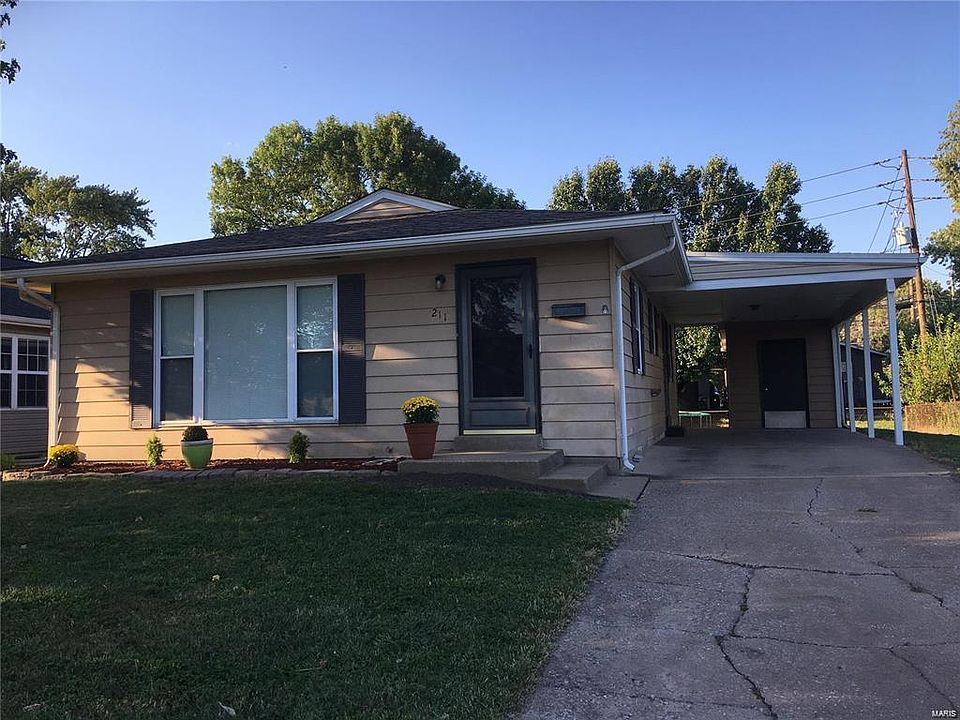 1st image of 211 Briarwood Dr
