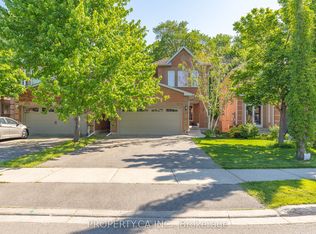 3788 Forest Bluff Cres, Mississauga, ON L5N 7T8