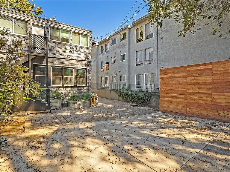 27 Westall Ave — Photo 37