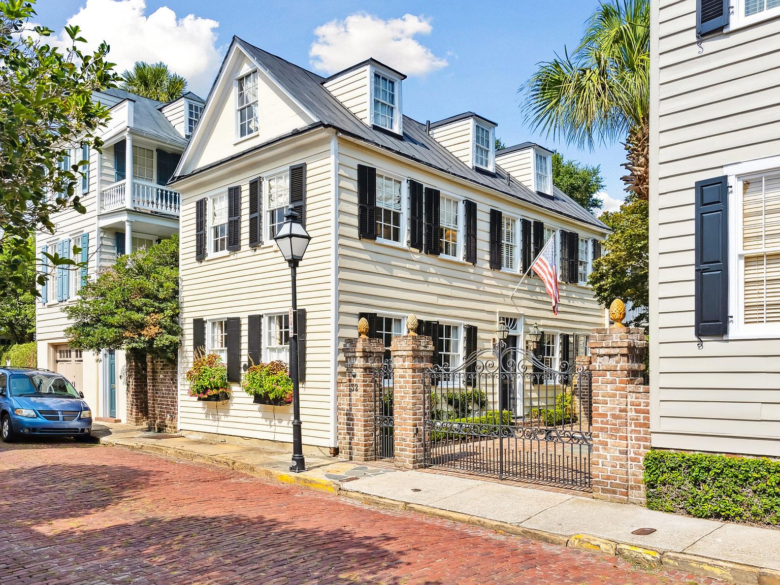 32 Church St, Charleston, SC 29401 | MLS #23026621 | Zillow