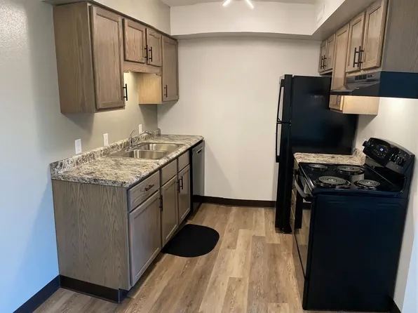 425 Colby Rd, Waterloo, IA
