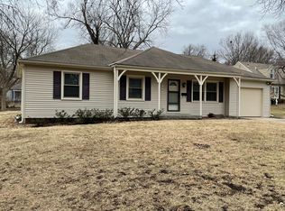 8752 Switzer Rd, Overland Park, KS 66214