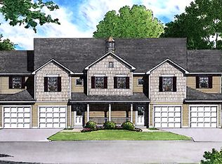 26 Governor Cir, Albany, NY 12208