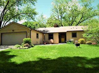 1118 Valley Stream Dr, Madison, WI 53711
