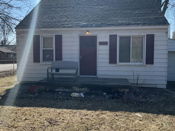 6433 Andersonville Rd, Waterford, MI 48329