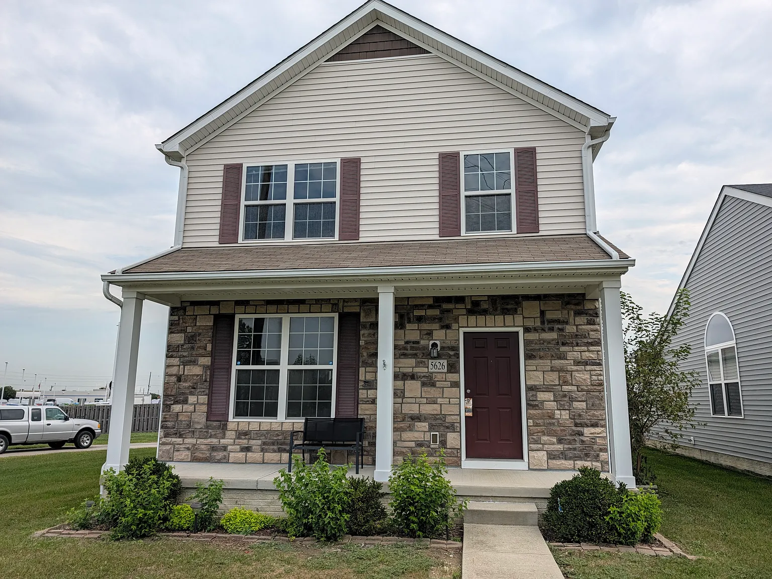 3 bed, 2.5 bath, 1588 sqft, $1,950 — Photo 1