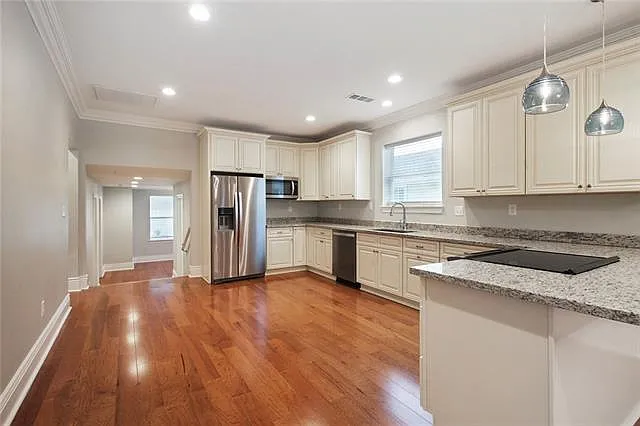 728 Orion Ave — Photo 5