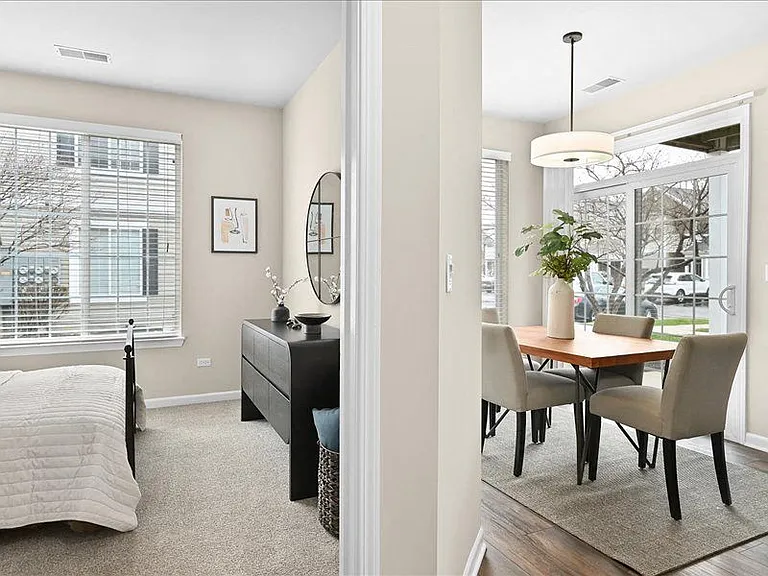 Farmington Lakes Apartments — Photo 39