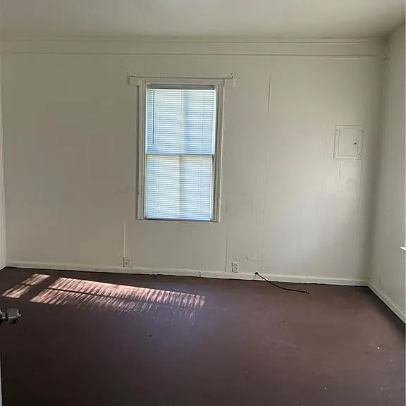 266 Burton Ave — Photo 3