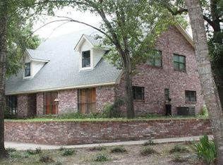 283 Long Branch Rd, Bellville, TX 77418