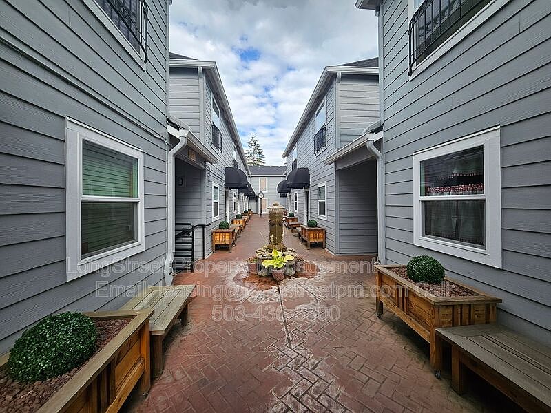 1st image of 20 SE 172nd Ave Unit 113