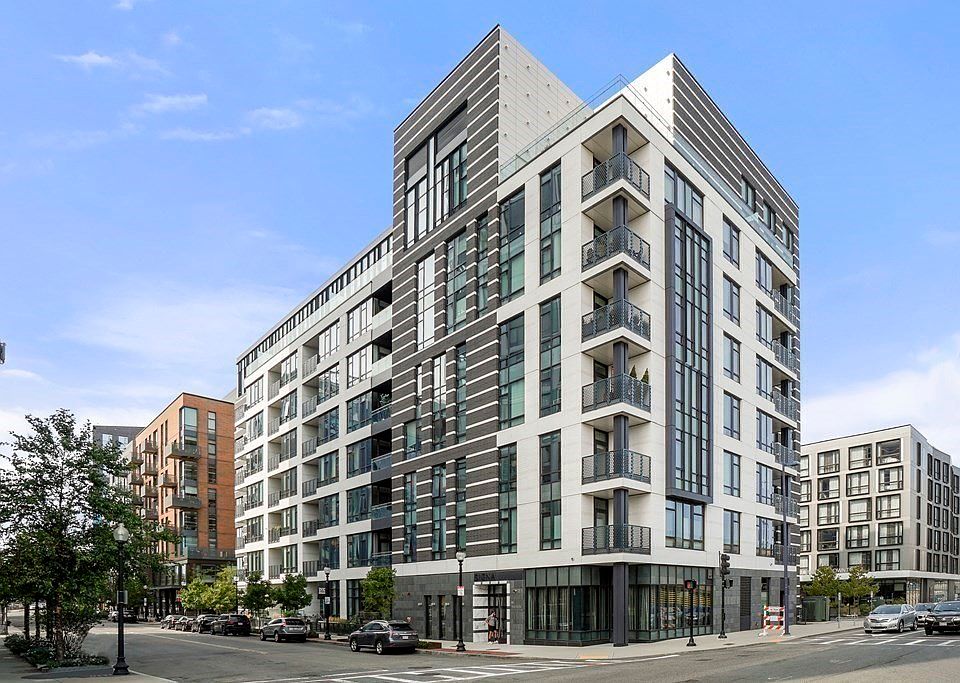 1st image of 40 Traveler St APT 612