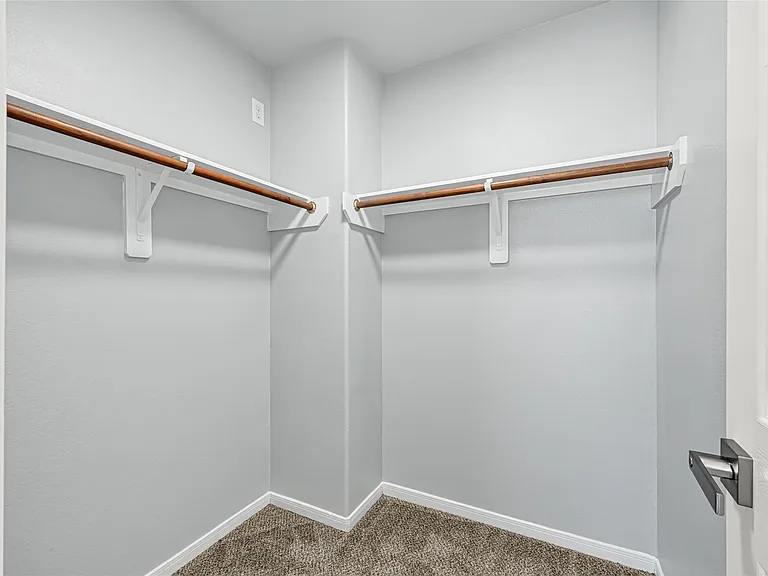 1827 Macondray Dr — Photo 20