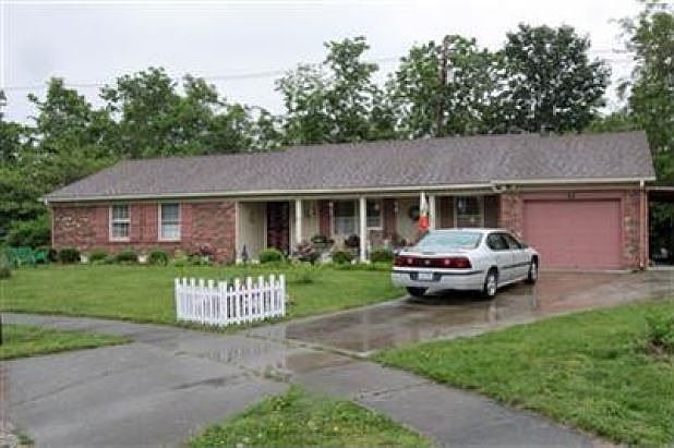 1st image of 413 Gwinn Ct