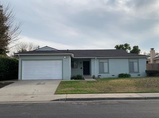 302 W Richert Ave, Clovis, CA 93612