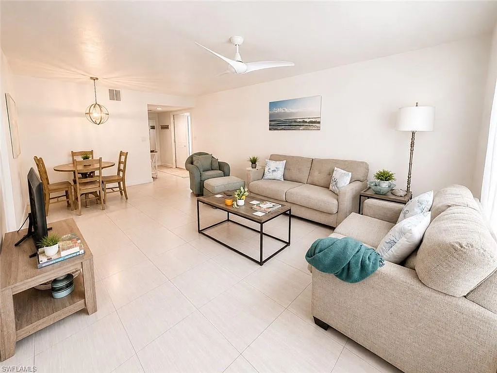 2 bed, 2.0 bath, 1280 sqft, $2,100 — Photo 3