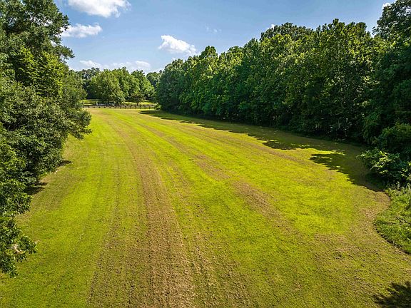 3rd image of 65 Ainsley Manor Dr Lot 22